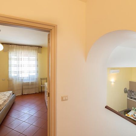 Villa Domus Salento Suites & Rooms Con Parcheggio Privato In Loco 레체 외부 사진