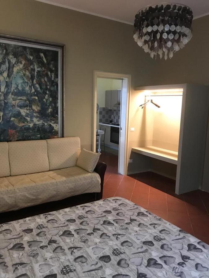 Villa Domus Salento Suites & Rooms Con Parcheggio Privato In Loco 레체 외부 사진