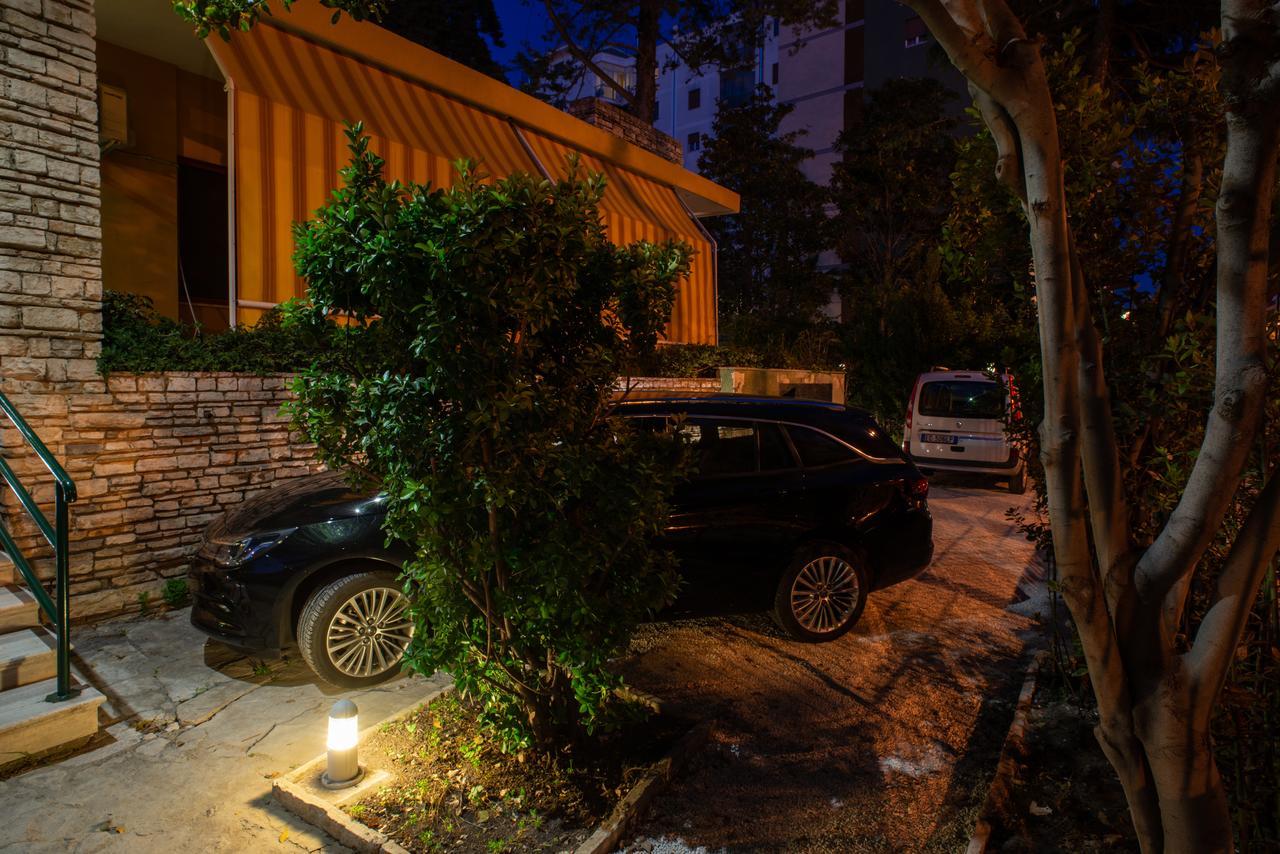 Villa Domus Salento Suites & Rooms Con Parcheggio Privato In Loco 레체 외부 사진