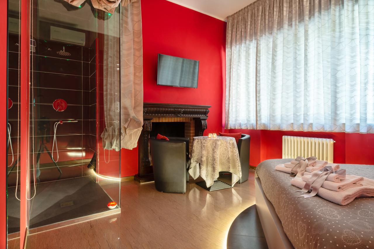 Villa Domus Salento Suites & Rooms Con Parcheggio Privato In Loco 레체 외부 사진