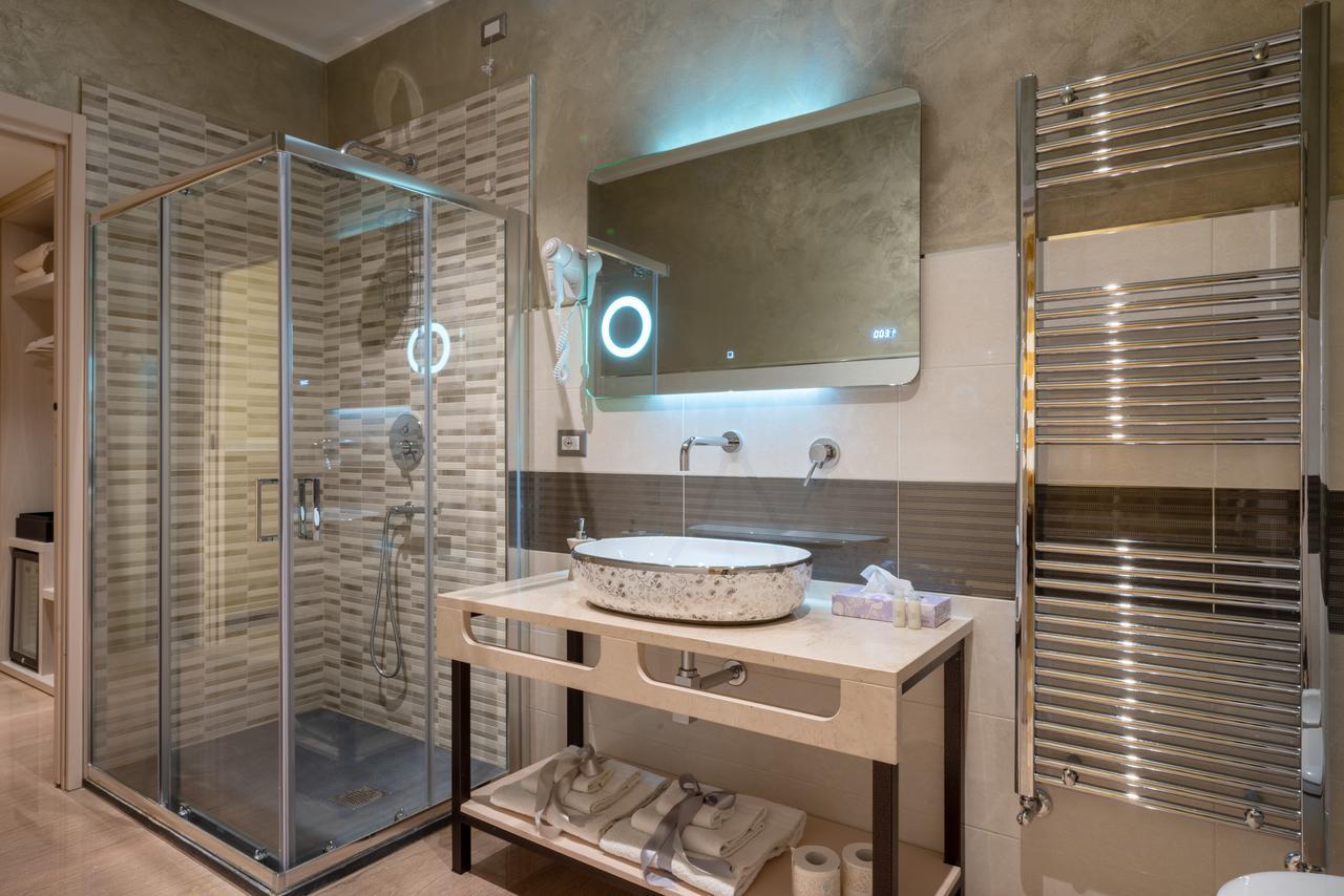 Villa Domus Salento Suites & Rooms Con Parcheggio Privato In Loco 레체 외부 사진