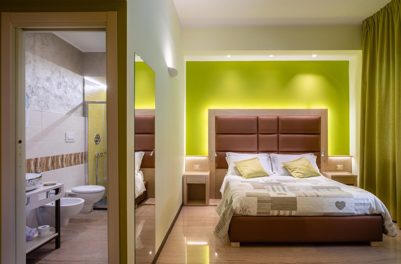 Villa Domus Salento Suites & Rooms Con Parcheggio Privato In Loco 레체 외부 사진