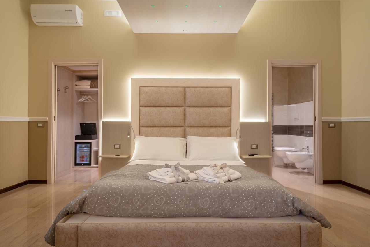 Villa Domus Salento Suites & Rooms Con Parcheggio Privato In Loco 레체 외부 사진
