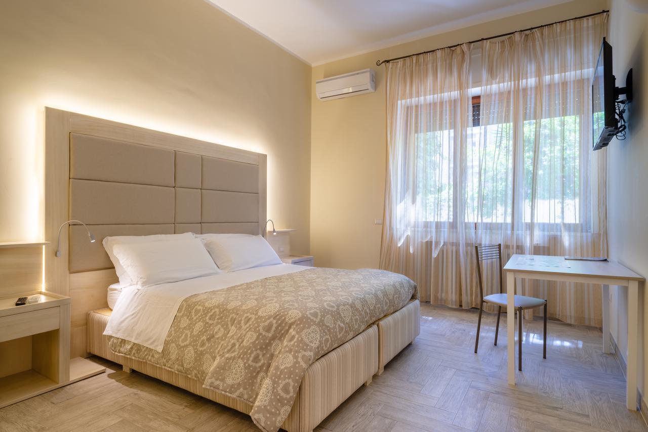 Villa Domus Salento Suites & Rooms Con Parcheggio Privato In Loco 레체 외부 사진