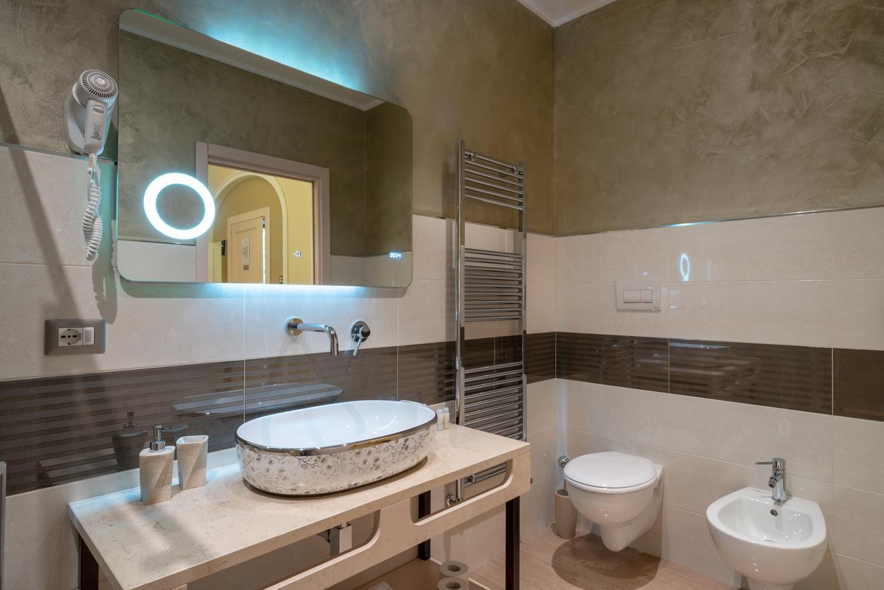 Villa Domus Salento Suites & Rooms Con Parcheggio Privato In Loco 레체 외부 사진