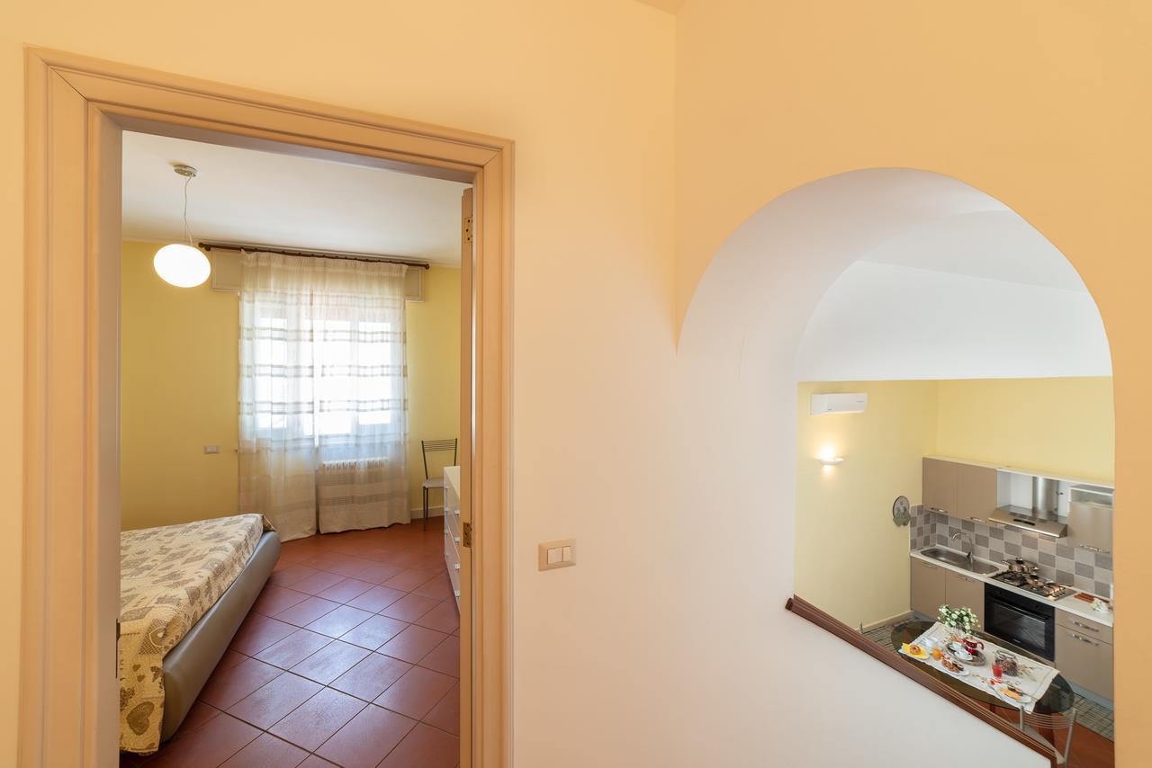 Villa Domus Salento Suites & Rooms Con Parcheggio Privato In Loco 레체 외부 사진