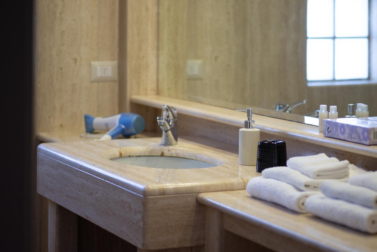 Villa Domus Salento Suites & Rooms Con Parcheggio Privato In Loco 레체 외부 사진